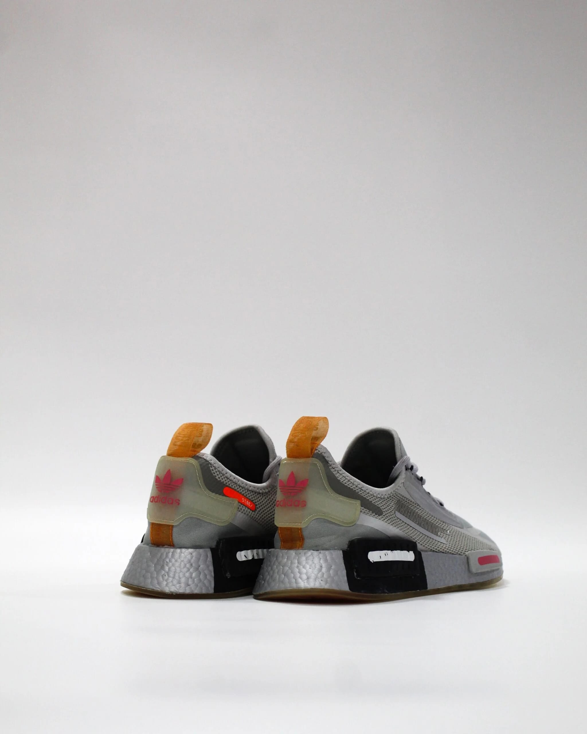 Adidas NMD R1 Spectoo