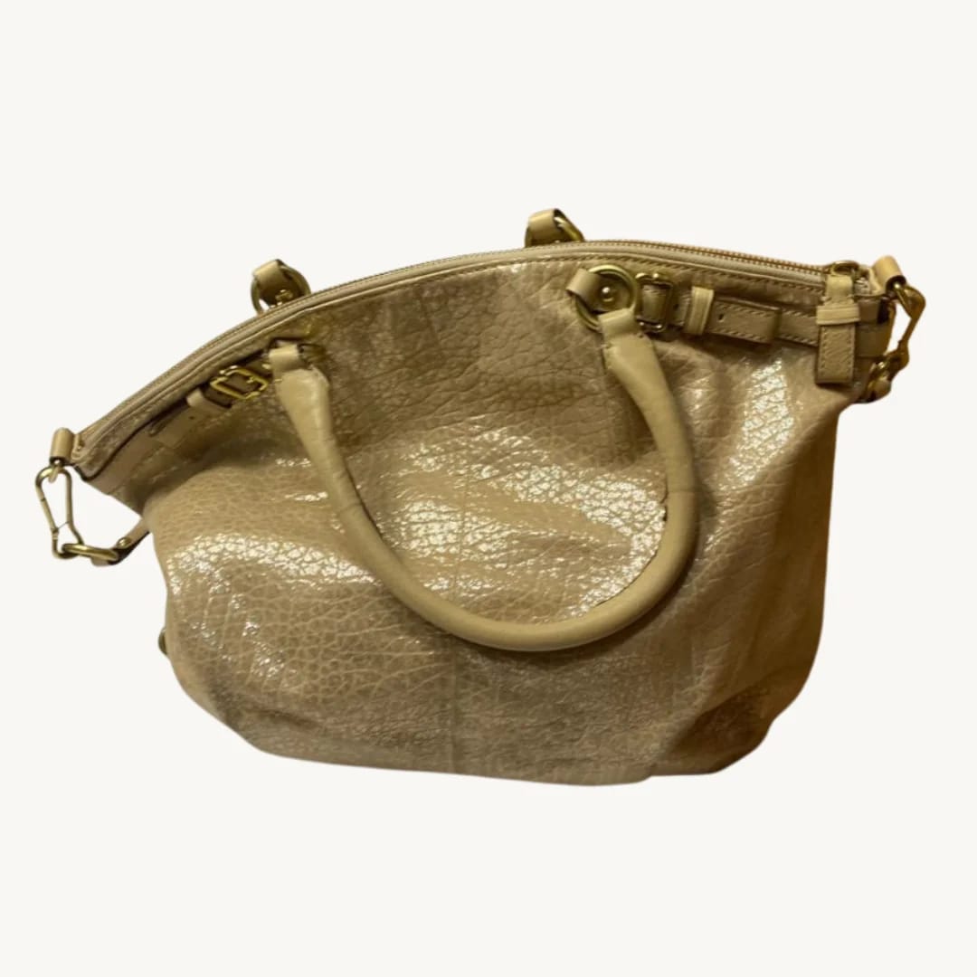 Bolso de Hombro Coach Tabby Shoulder Bag 26 en Cuero Pebble Blanco
