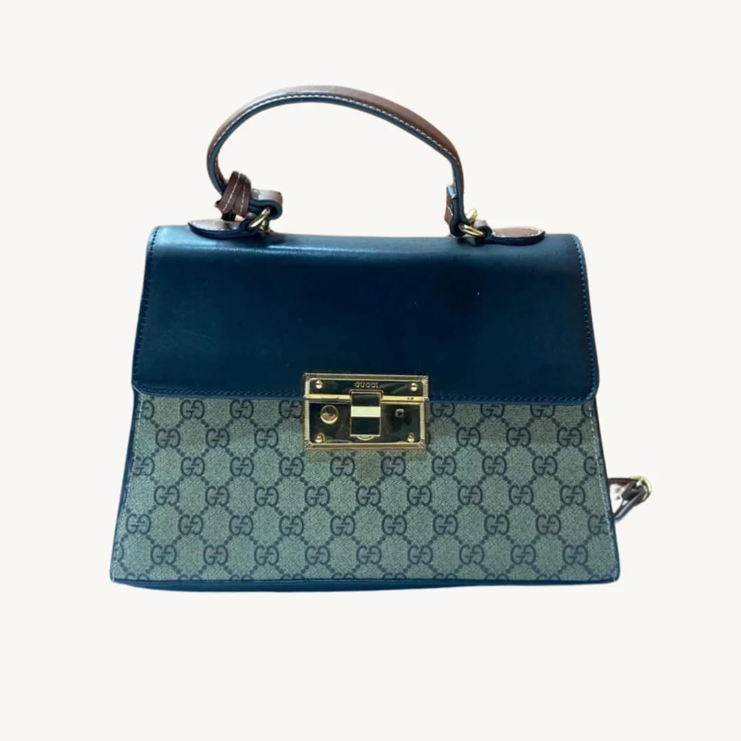 Bolso de Mano Gucci con Solapa de Cuero