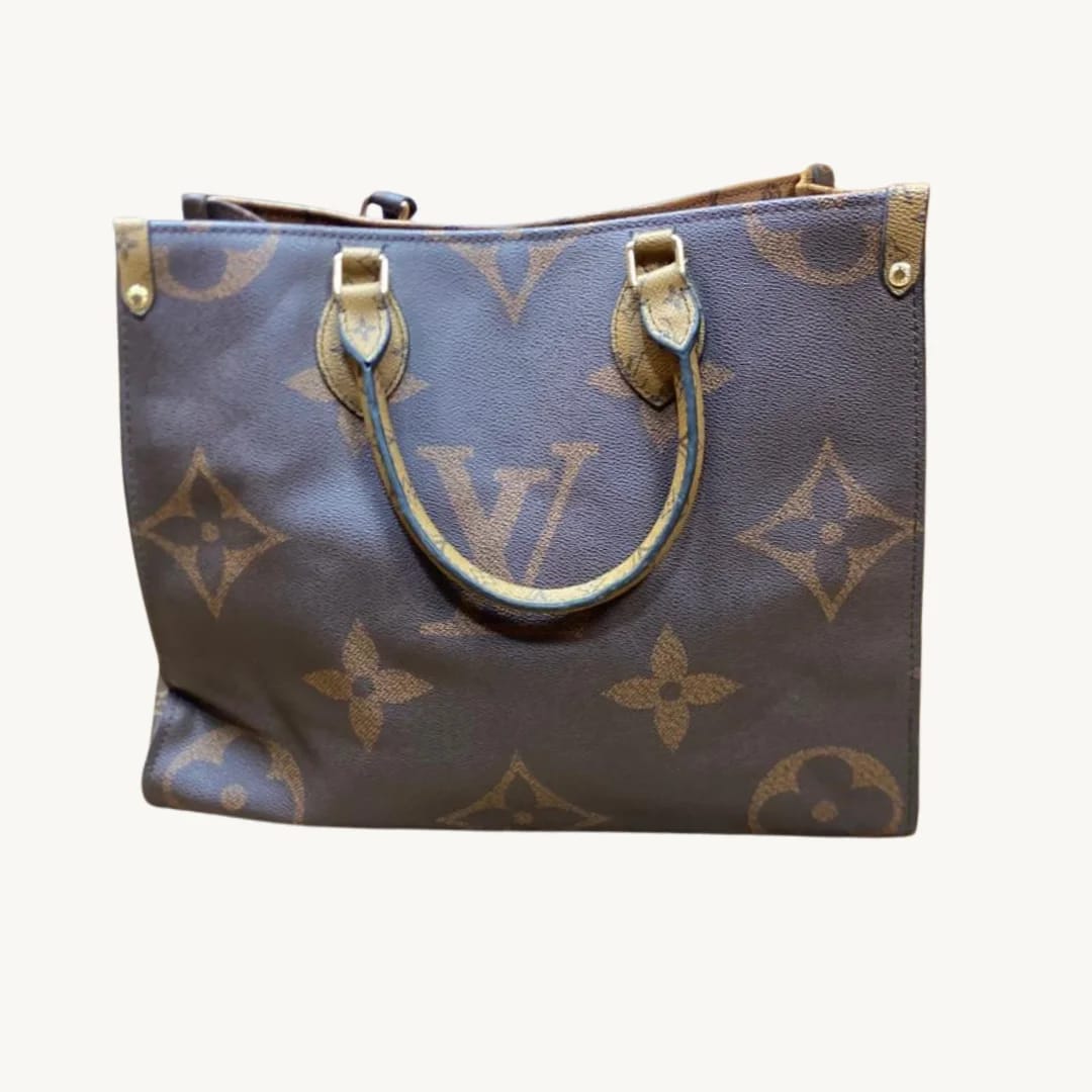 Bolso Louis Vuitton Onthego MM en Lona Monogram Giant y Monogram Reverse