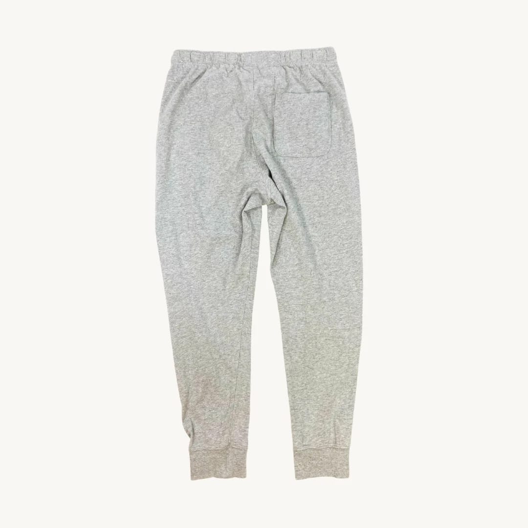 Buzo Nike gris