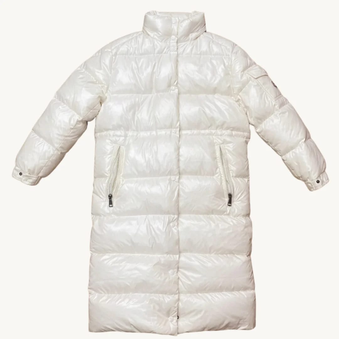 Chaqueta Larga Moncler Moka – White Glossy Edition