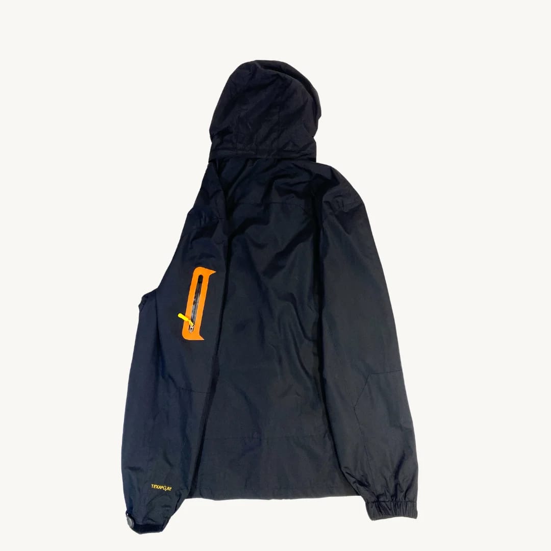 Chaqueta Under Armour negra