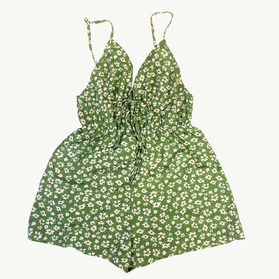 Jumpsuit Corto de Tirantes con Estampado de Margaritas en Verde