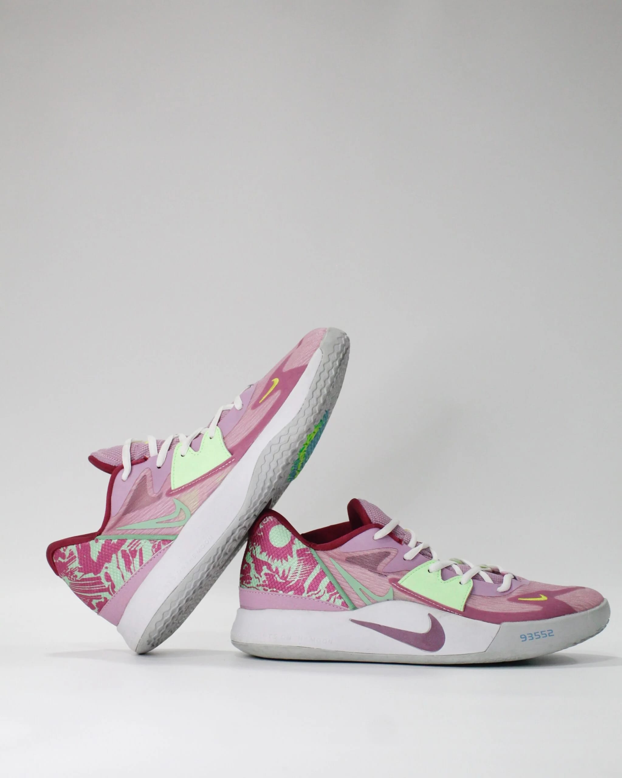 Nike Kyrie 5 Low Pink