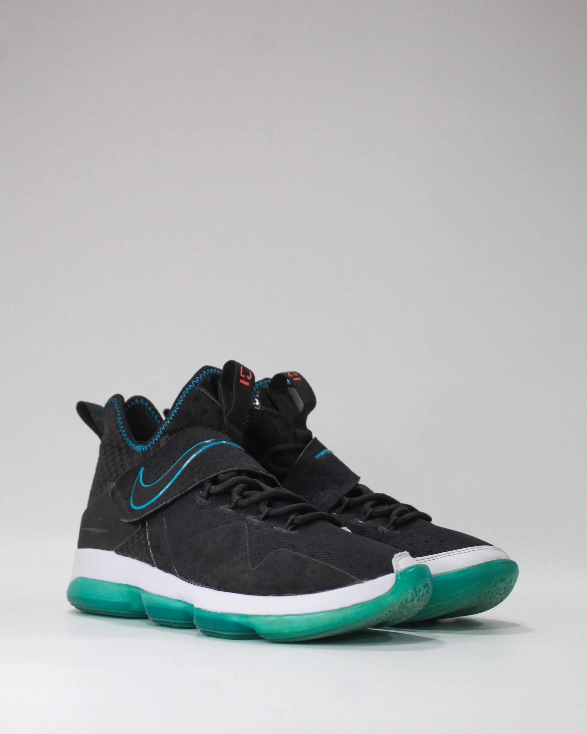 Nike Lebron 14 Red Carpet