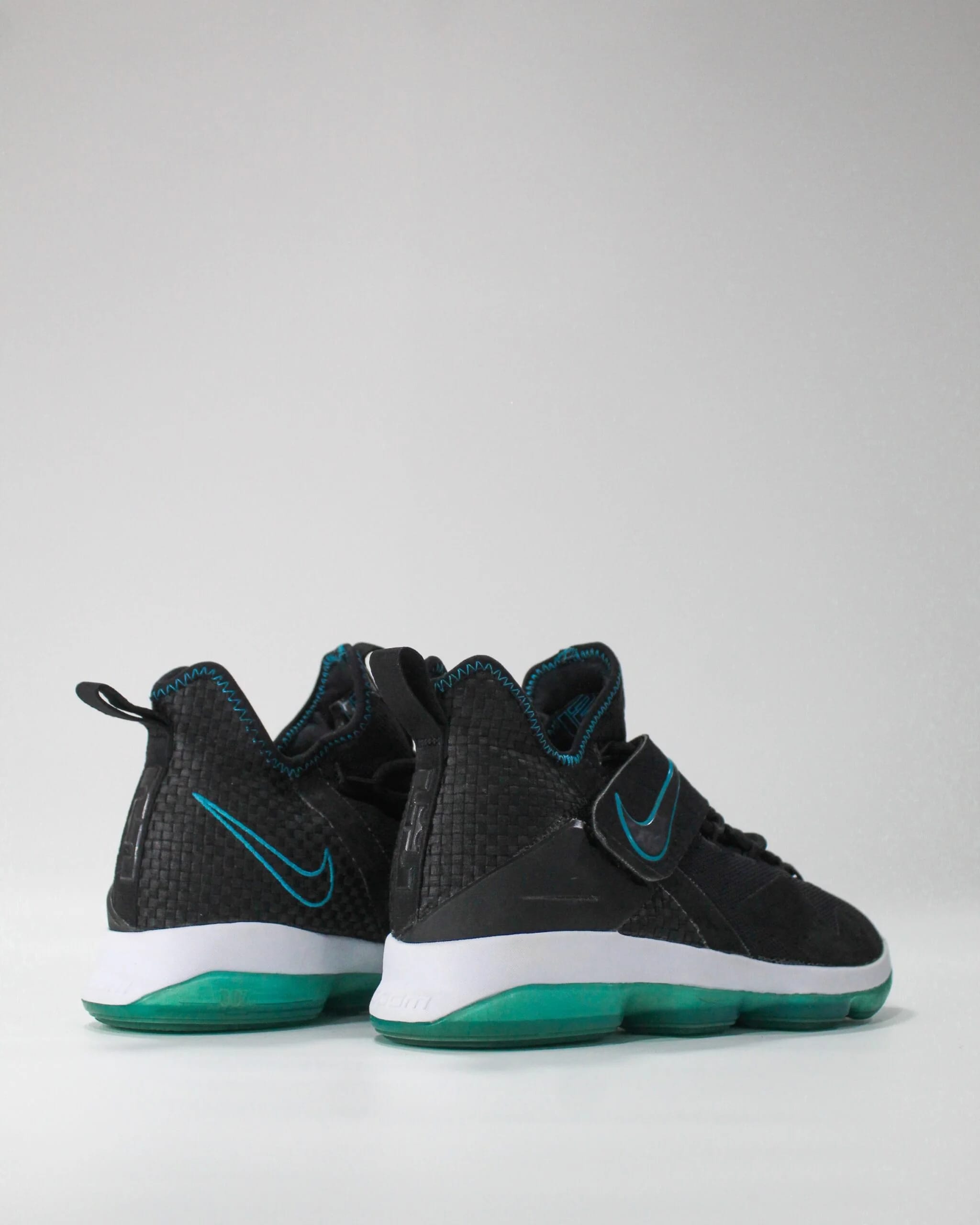 Nike Lebron 14 Red Carpet