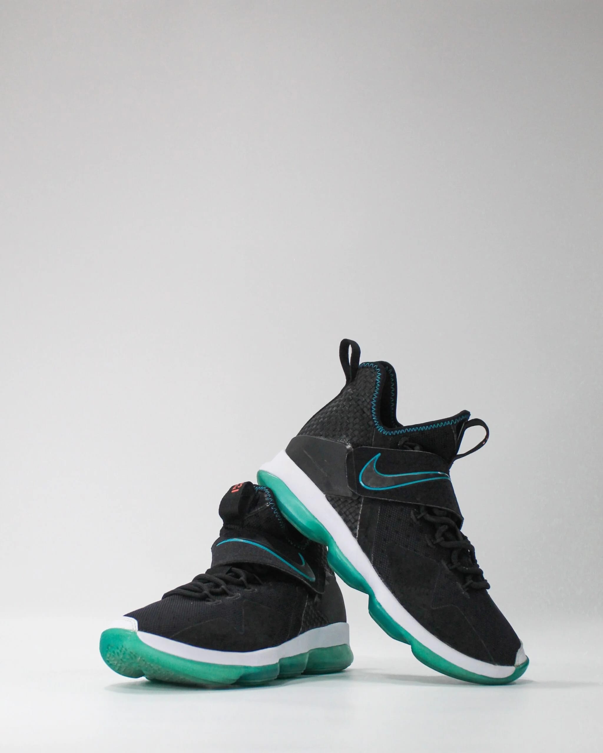 Nike Lebron 14 Red Carpet