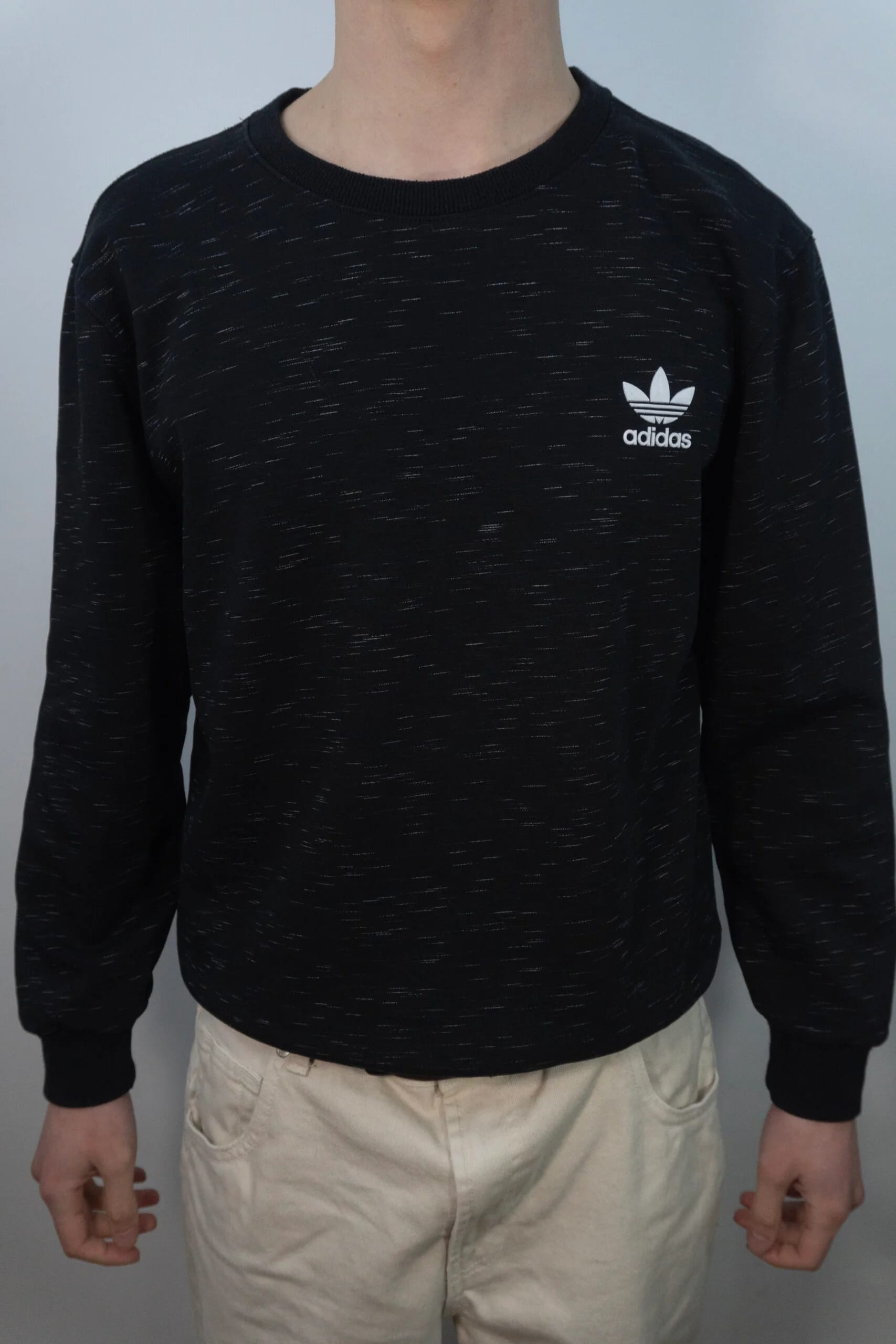 Poleron Adidas Negro con puntitos