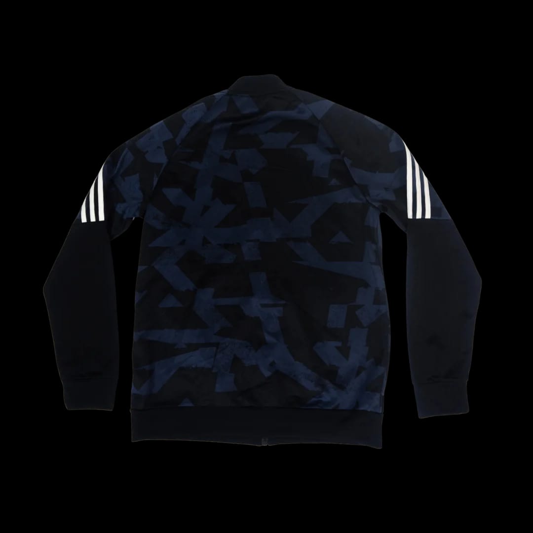 Polerón Deportivo Adidas con Estilo Clásico