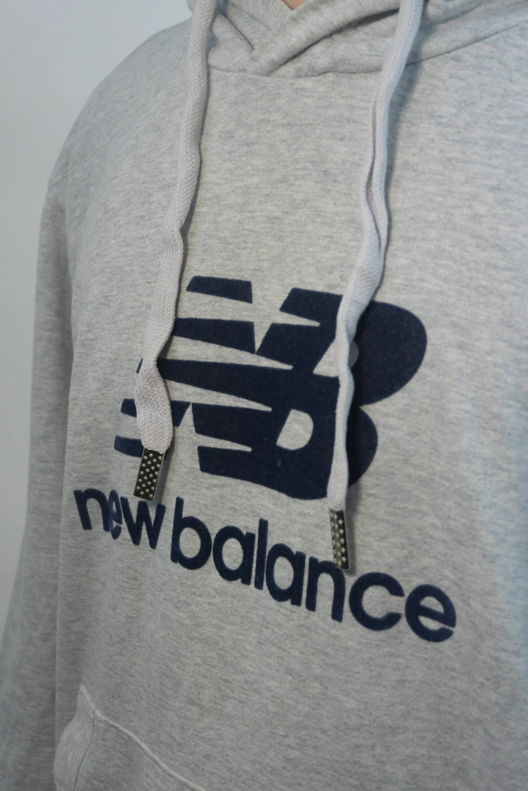 Poleron Gris New Balance