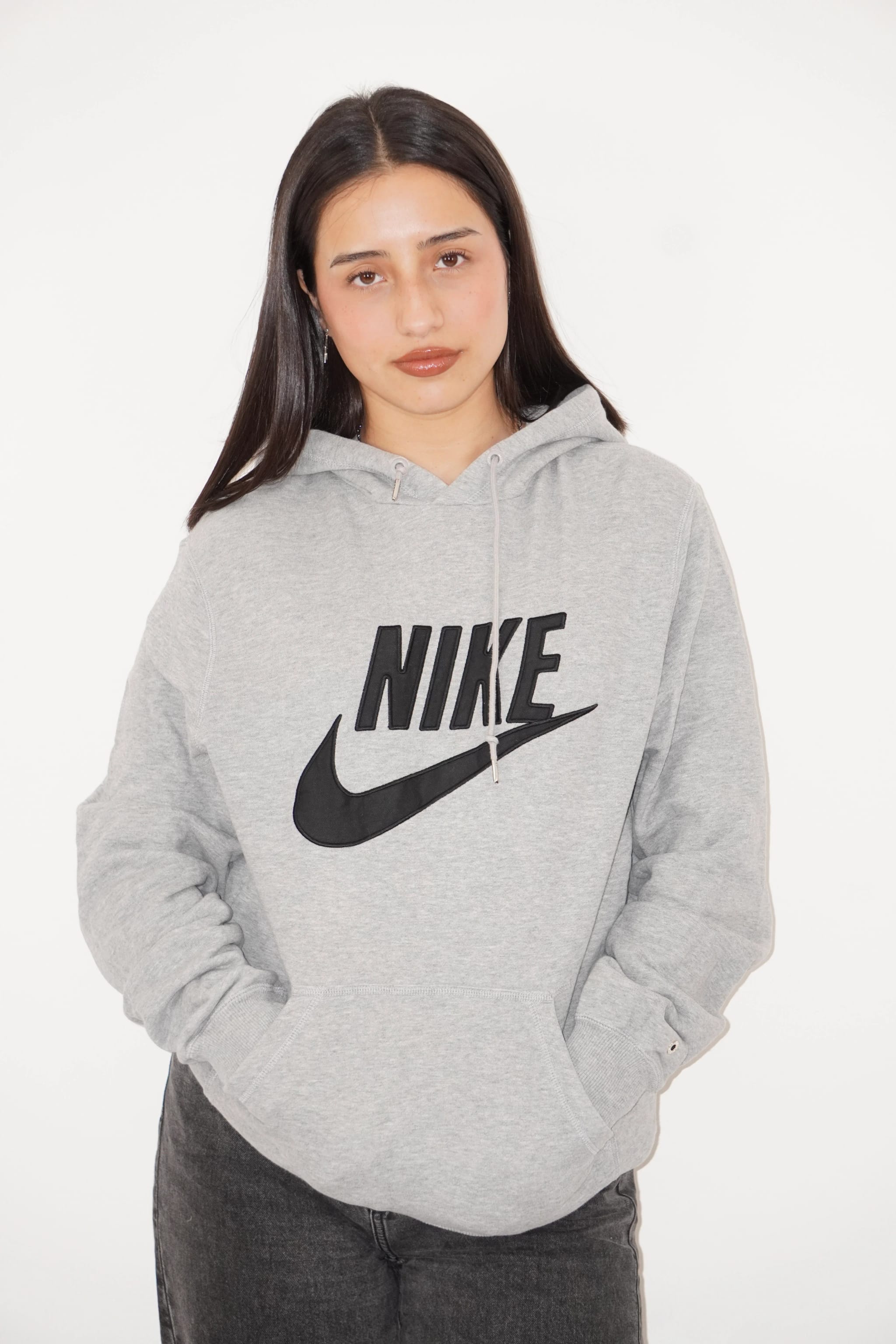 Poleron con Capucha Nike Sportswear Gris Logo Clásico