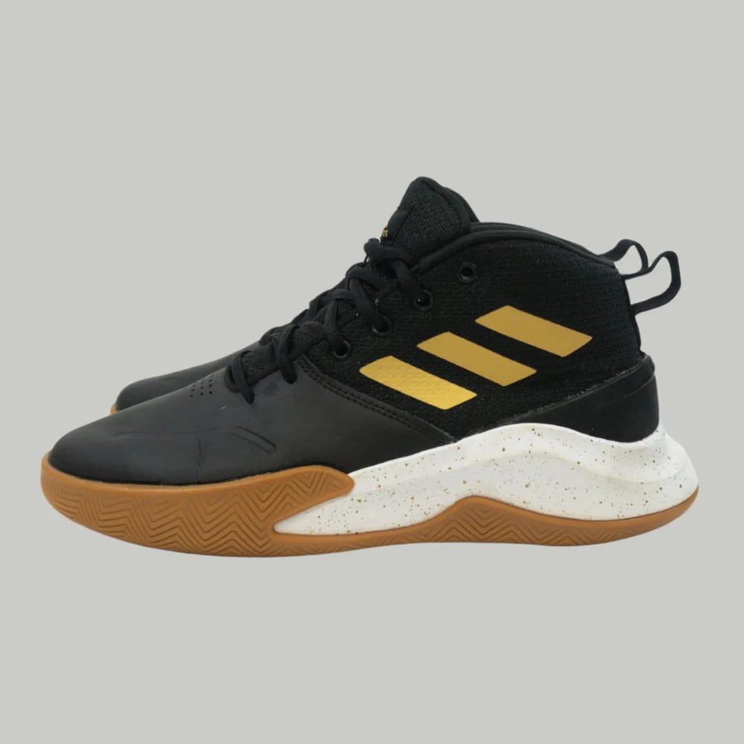 Zapatillas de Baloncesto Adidas High Top Negro y Dorad