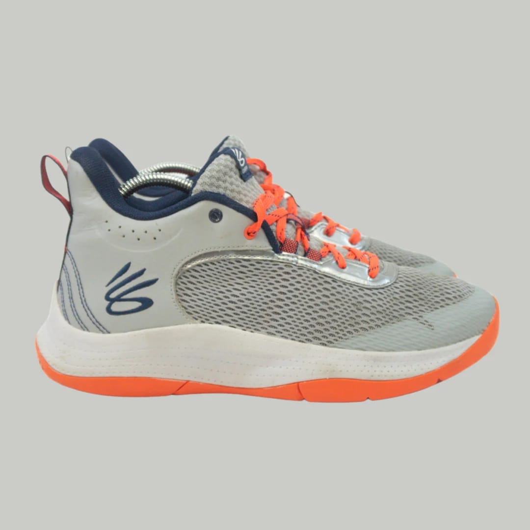 Zapatillas de Baloncesto Under Armour Curry Gris y Naranja