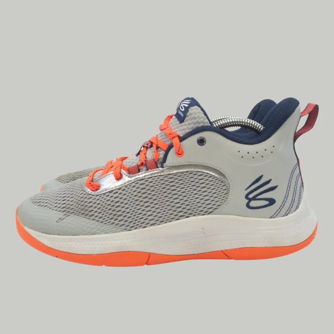 Zapatillas de Baloncesto Under Armour Curry Gris y Naranja