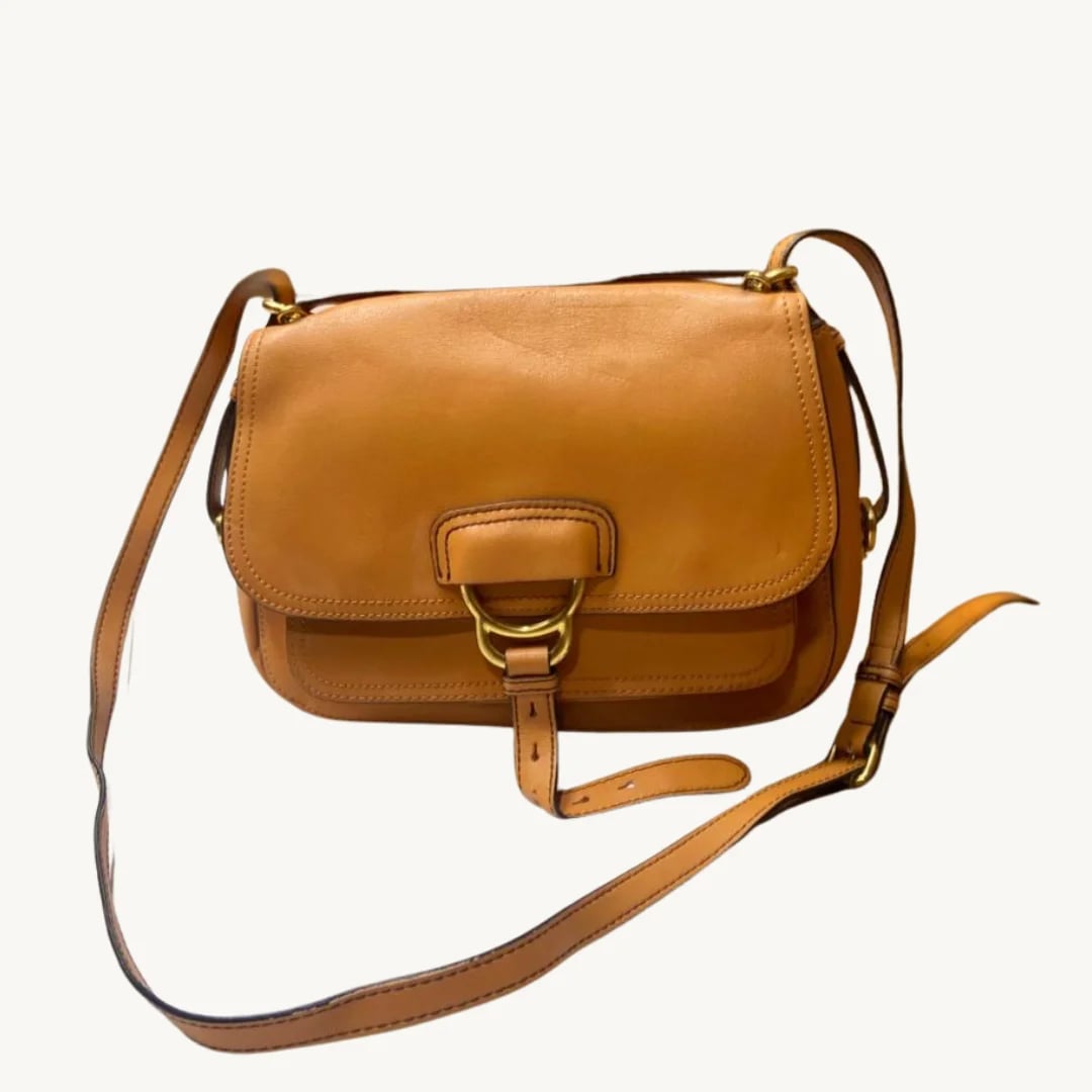 Bolso Crossbody Miu Miu Vitello Soft en Cuero Color Caramelo