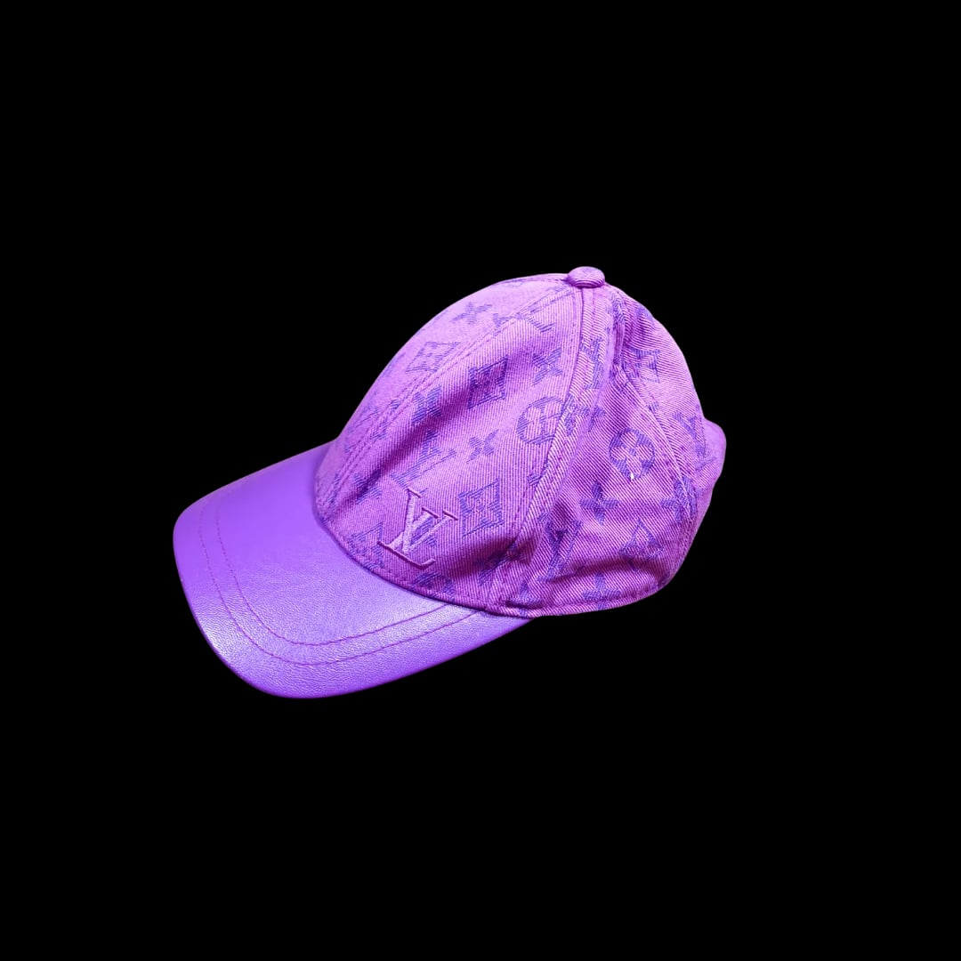 Gorra Louis Vuitton Monograma Púrpura Visera Piel Sintética