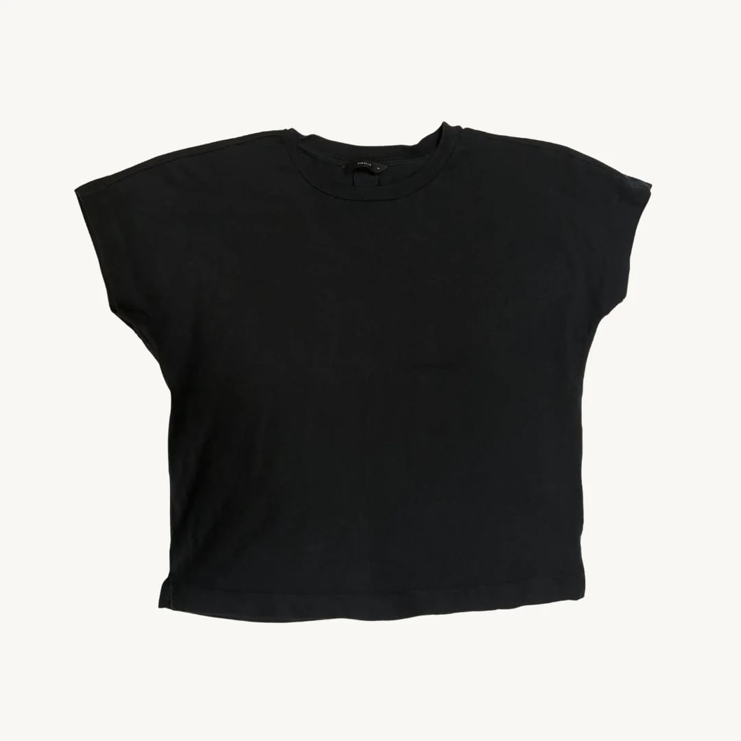 Polera Pigalle Essential - Negro Carbón