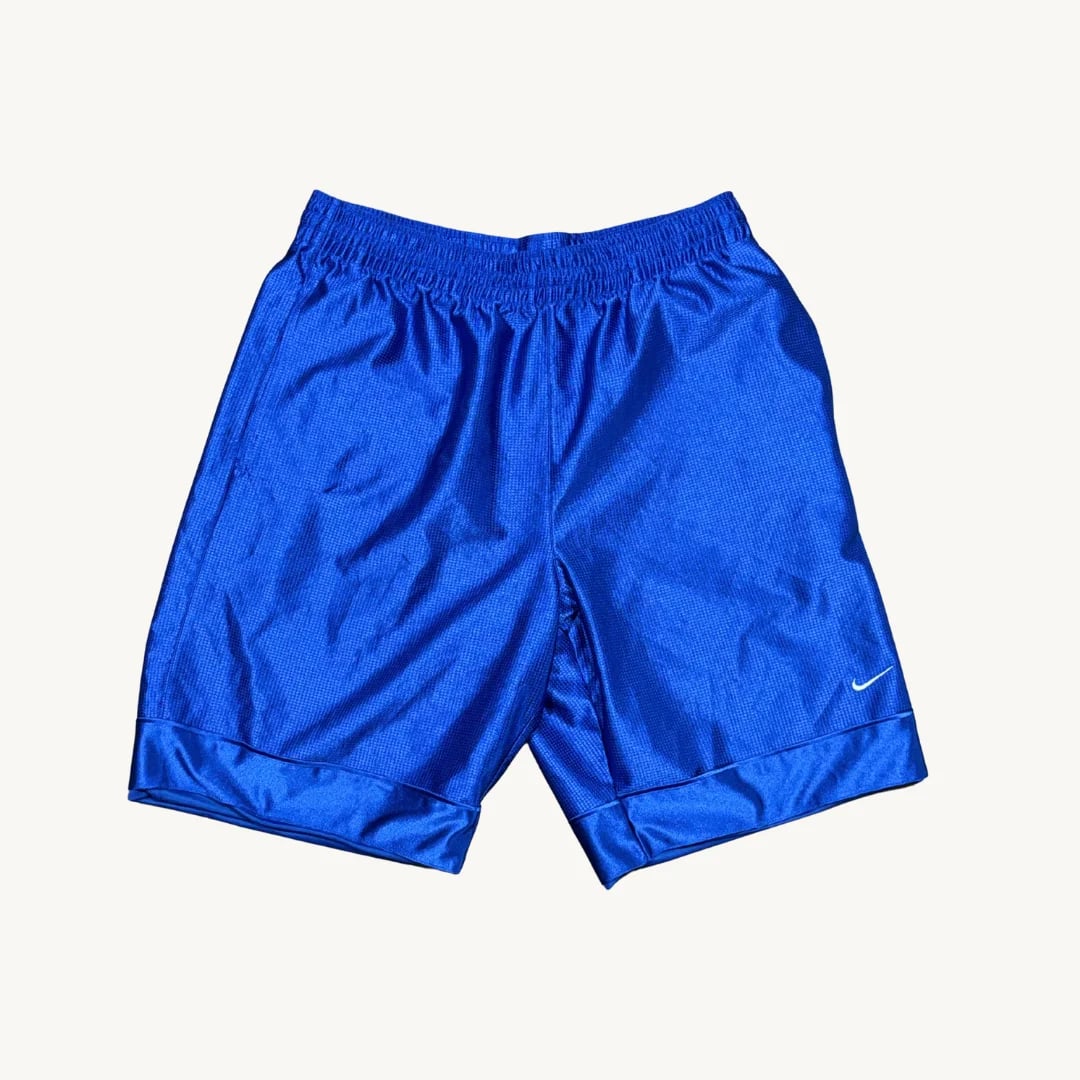 Short deportivo azul marca Nike