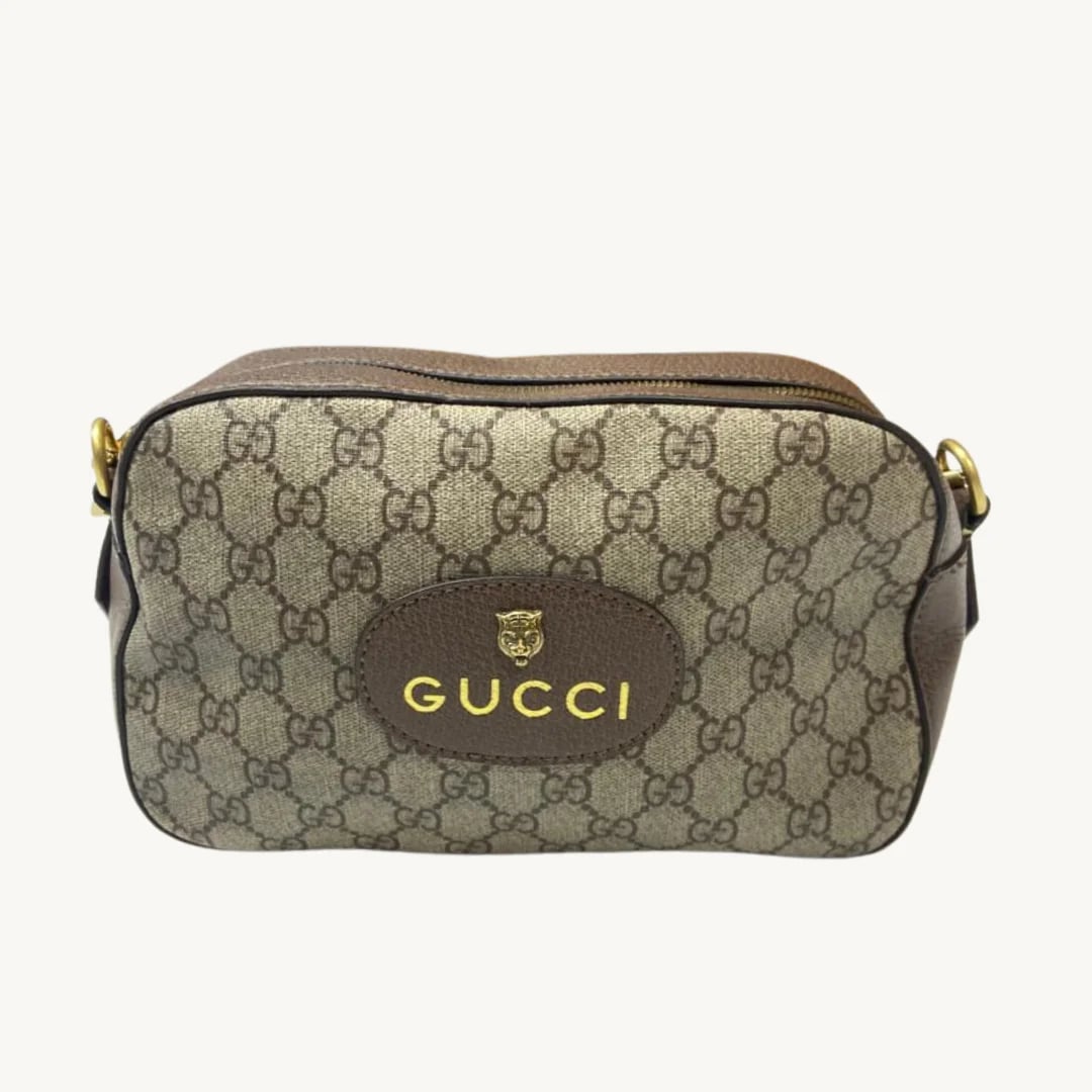 Bolso de Hombro Gucci Neo Vintage GG Supreme con Detalle de Felino
