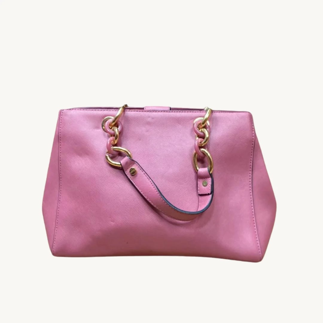 Bolso Tote Michael Kors Cynthia Medium en Piel Saffiano Rosa con Detalles de Cadena