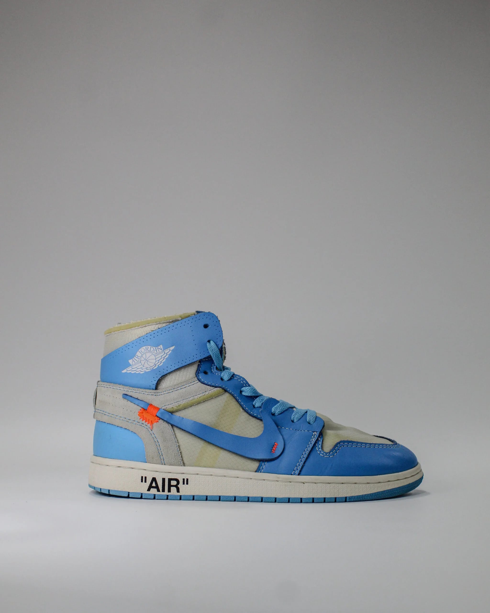 Nike Air Jordan 1 Retro High Off-white University blue