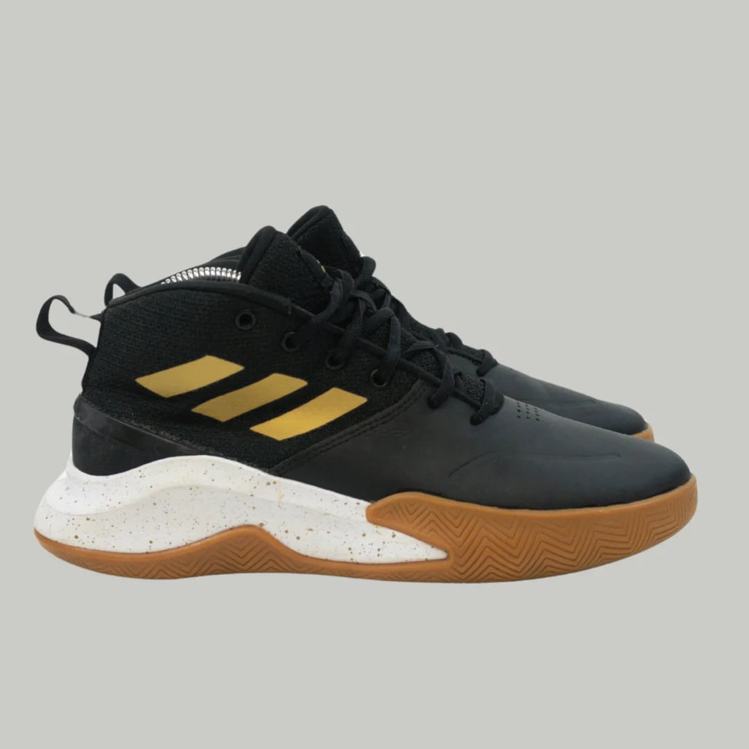 Zapatillas de Baloncesto Adidas High Top Negro y Dorad