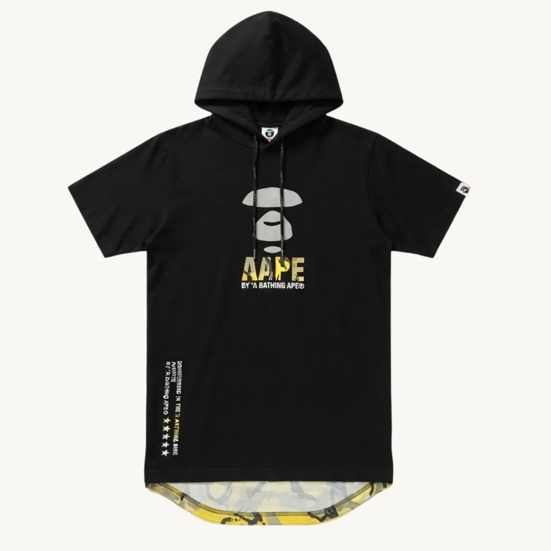 Polera Manga Corta con Capucha AAPE