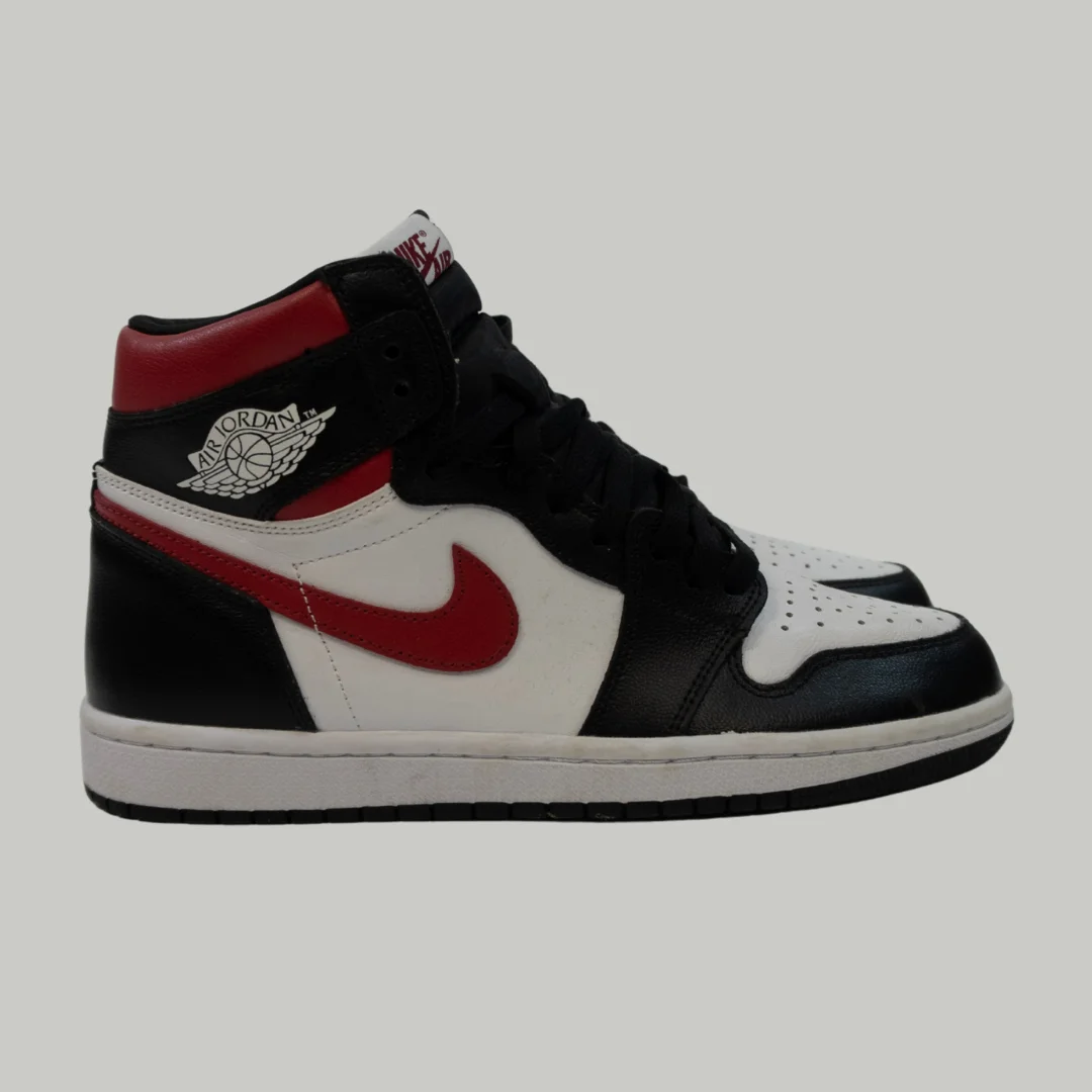 Air Jordan 1 Negro y Rojo