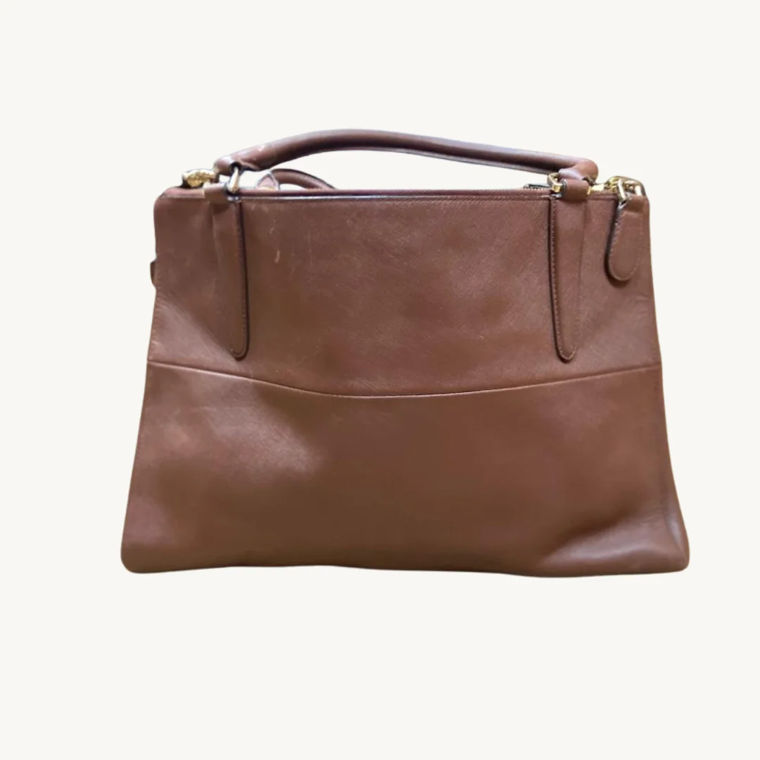 Bolso Coach Satchel de Piel Graneada en Color Marrón con Triple Compartimento — foto 2