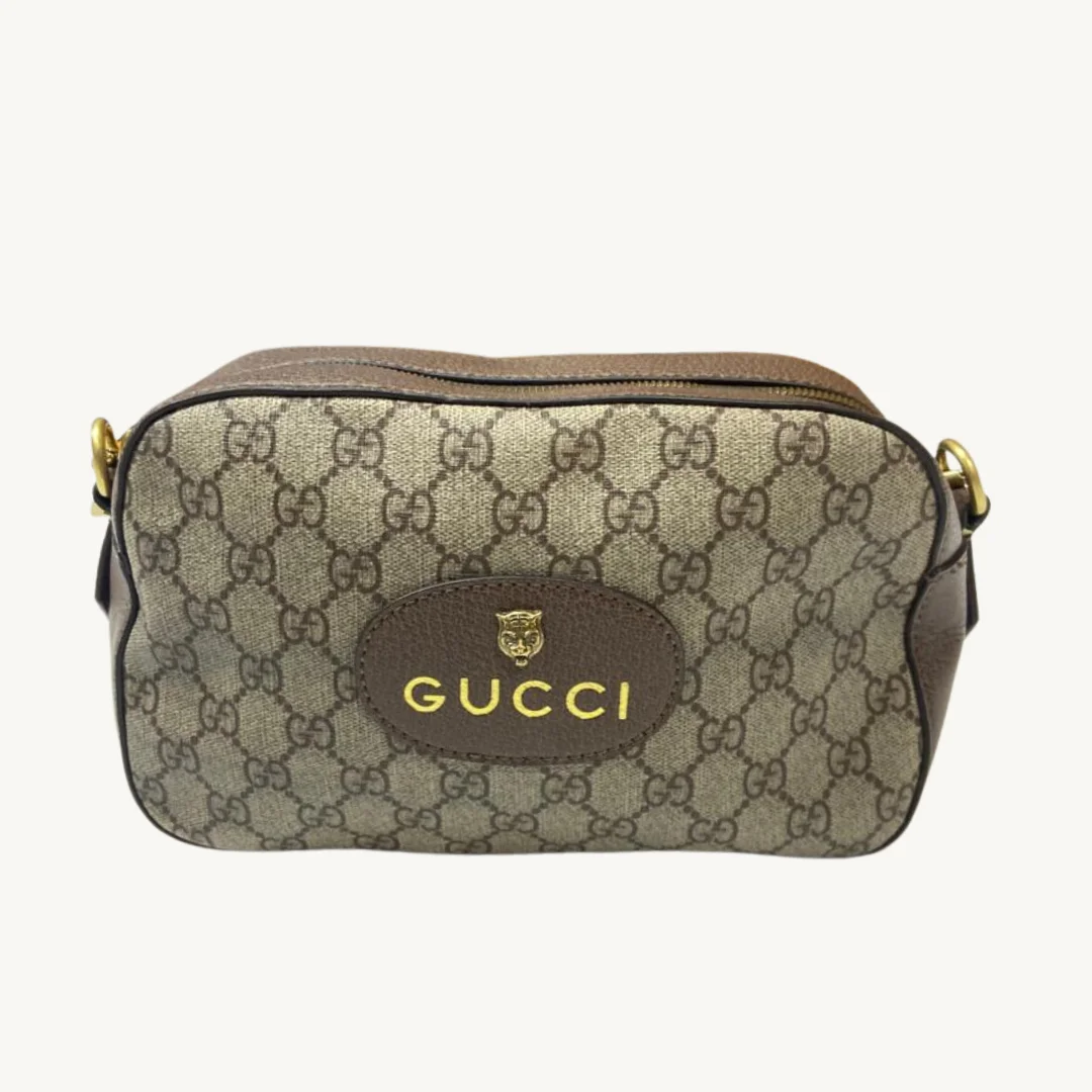 Bolso de Hombro Gucci Neo Vintage GG Supreme con Detalle de Felino