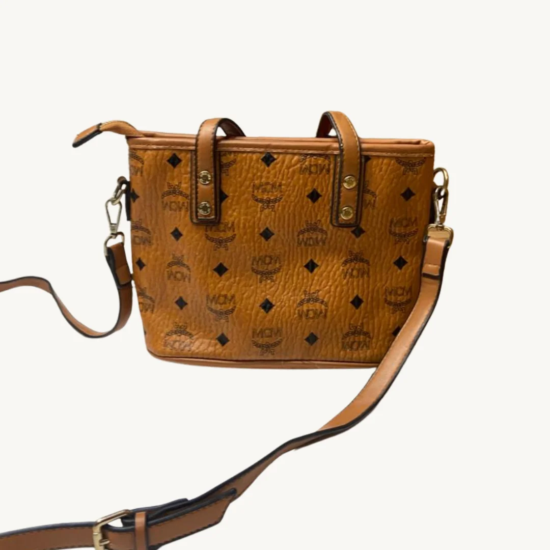 Bolso Mini Tote MCM Munchen en Lona Visetos Cognac con Correa Bandolera — foto 2