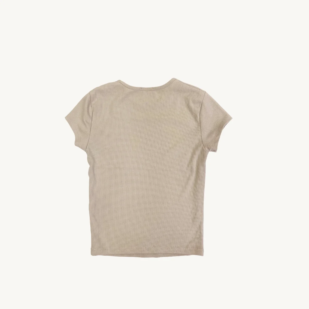 Camiseta básica de canalé en tono beige