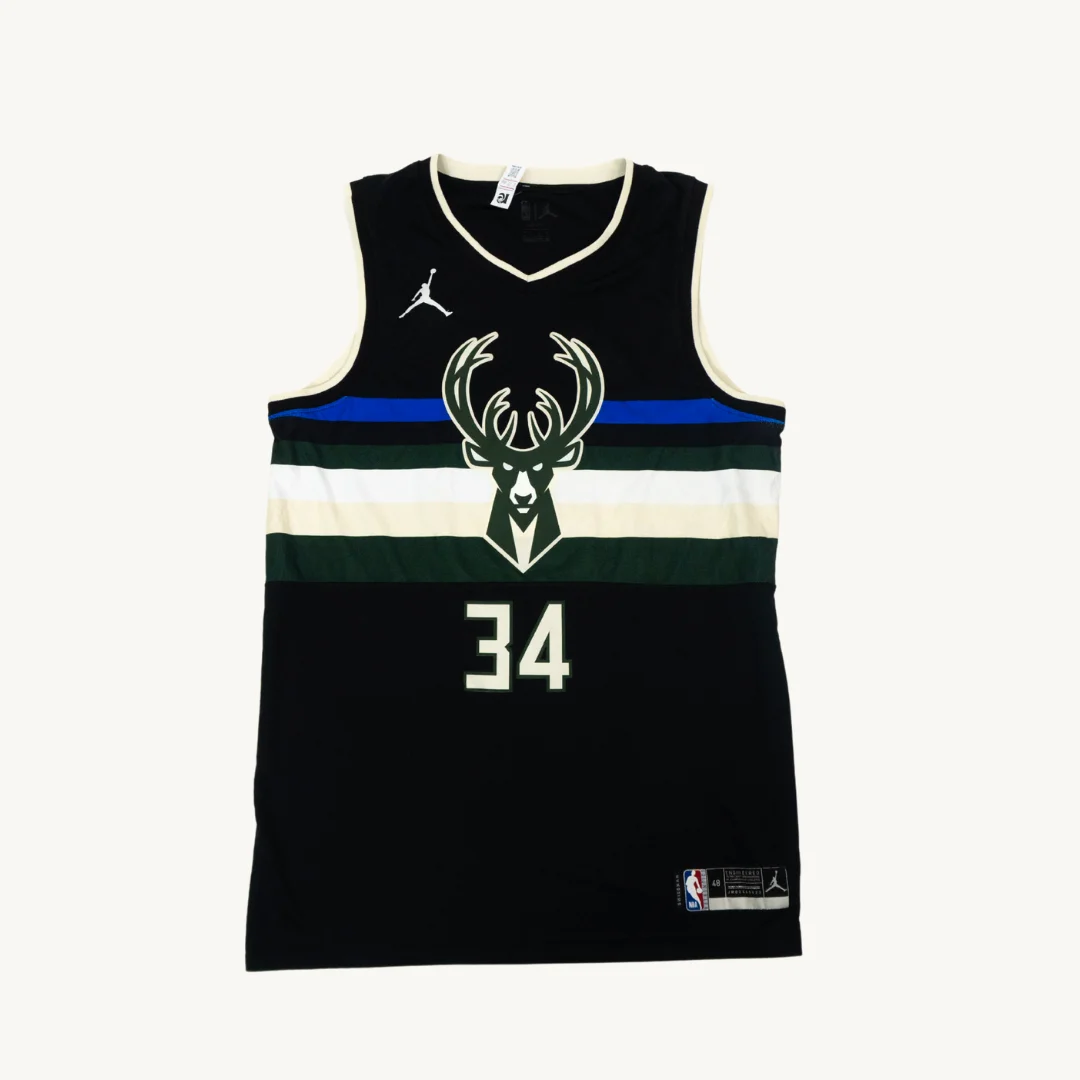 Camiseta de Basquetbol Milwaukee Bucks Giannis Antetokounmpo 34 Jordan Negra