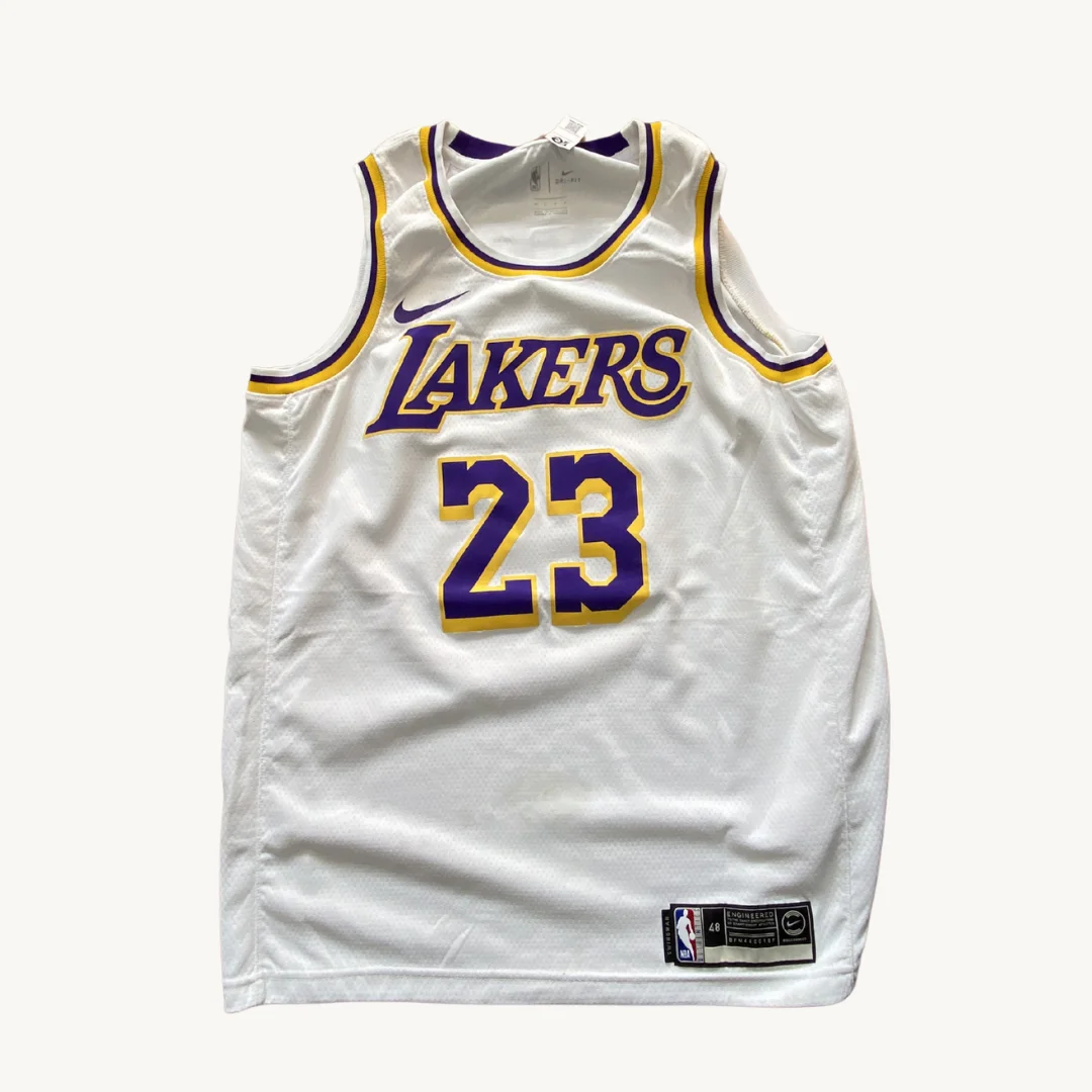 Camiseta Los Angeles Lakers - LeBron James #23