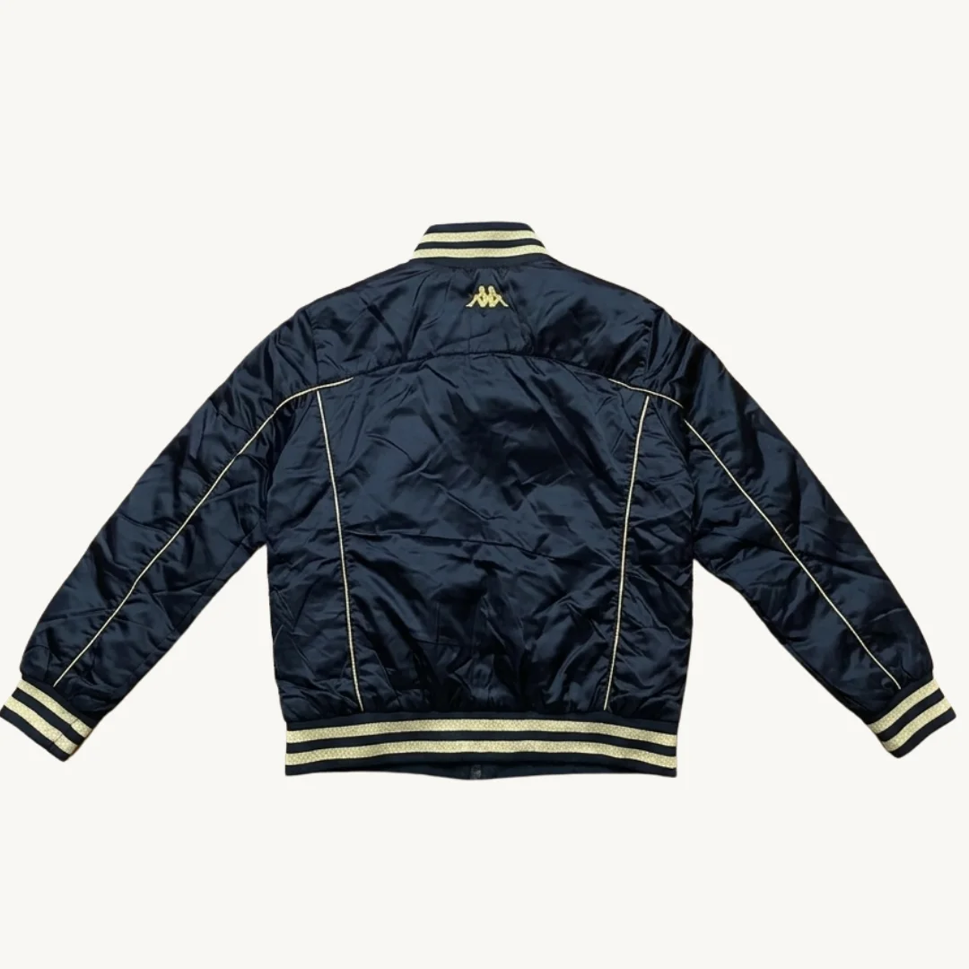 Chaqueta Deportiva Kappa Touches Negra y Dorado Descripción Corta