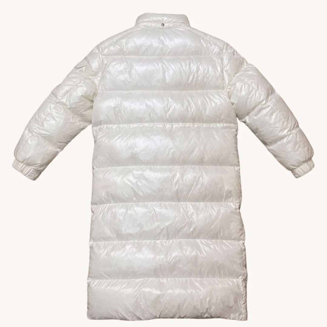 Chaqueta Larga Moncler Moka – White Glossy Edition