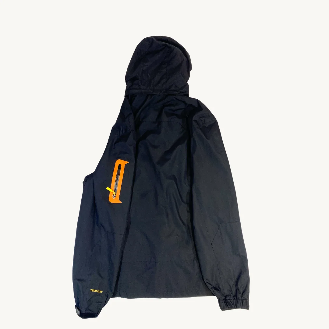 Chaqueta Under Armour negra