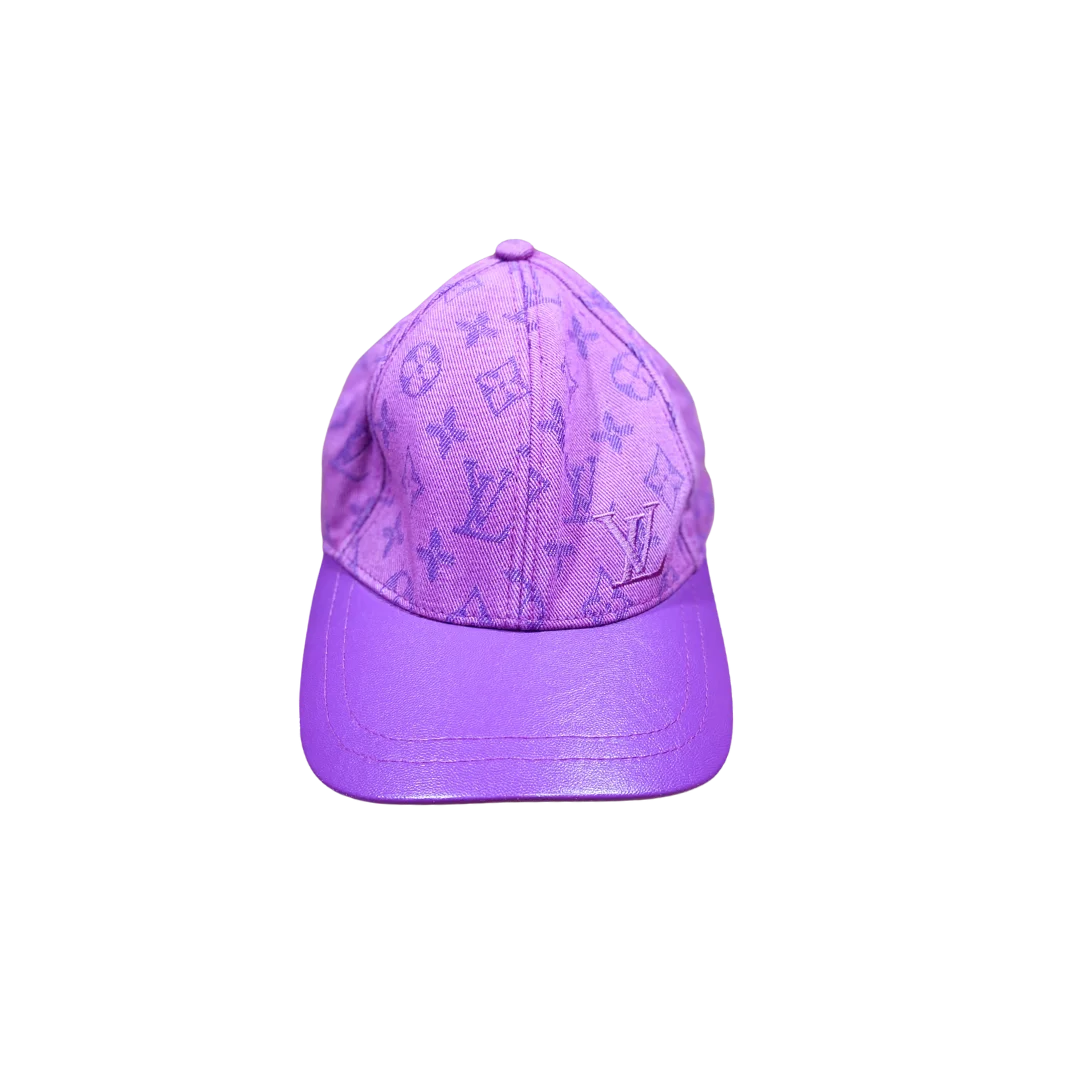 Gorra Louis Vuitton Monograma Púrpura Visera Piel Sintética