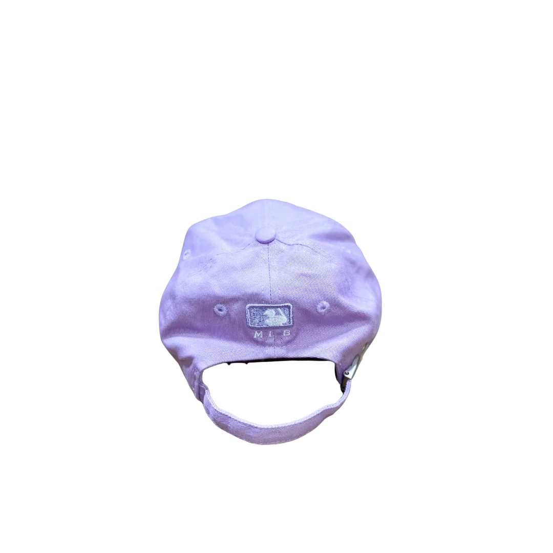 Gorra MLB New York Yankees Lila Pastel Clásica Dad Hat