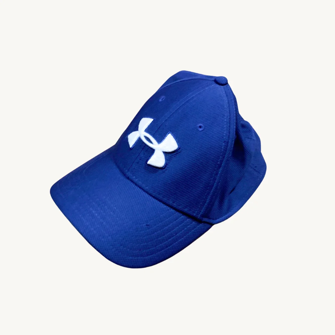 Gorra Under Armour Blitzing Logo Blanco Azul Royal Performance
