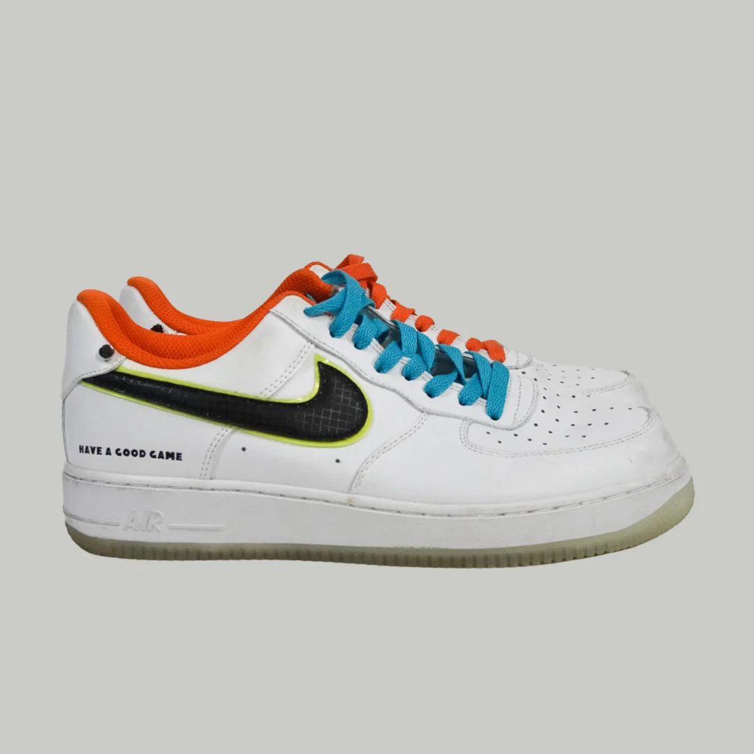 Nike Air Force 1 naranjo