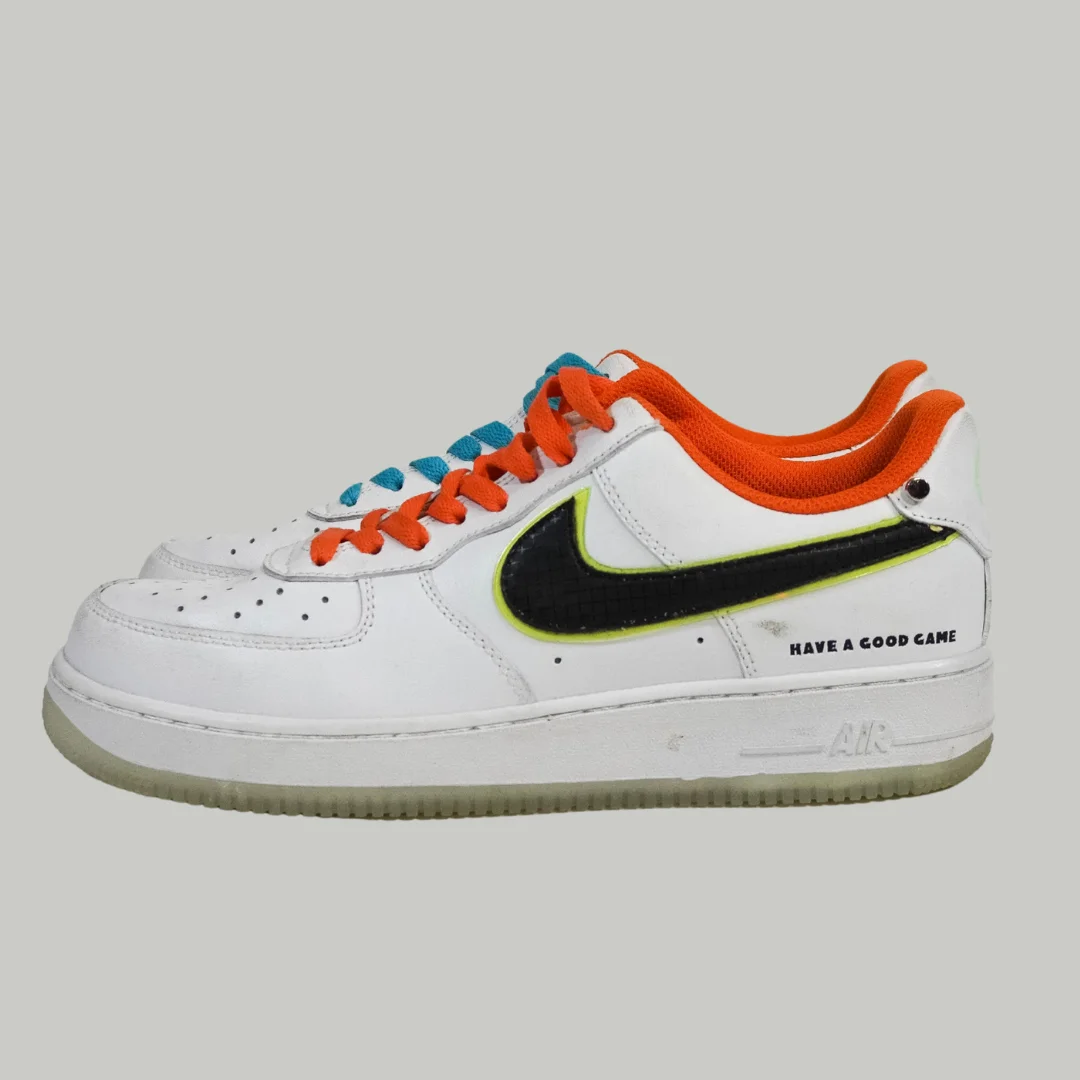 Nike Air Force 1 naranjo