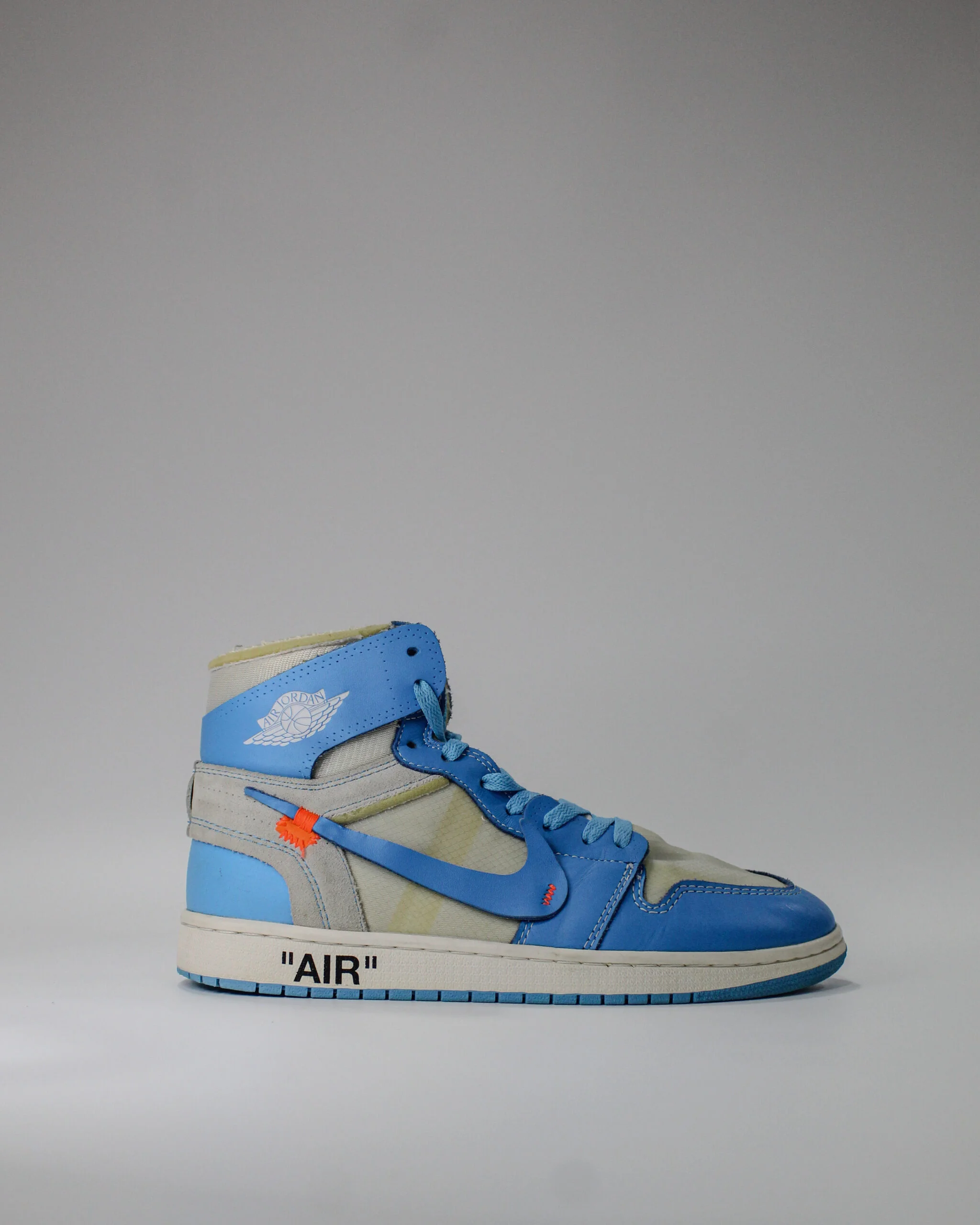 Nike Air Jordan 1 Retro High Off-white University blue