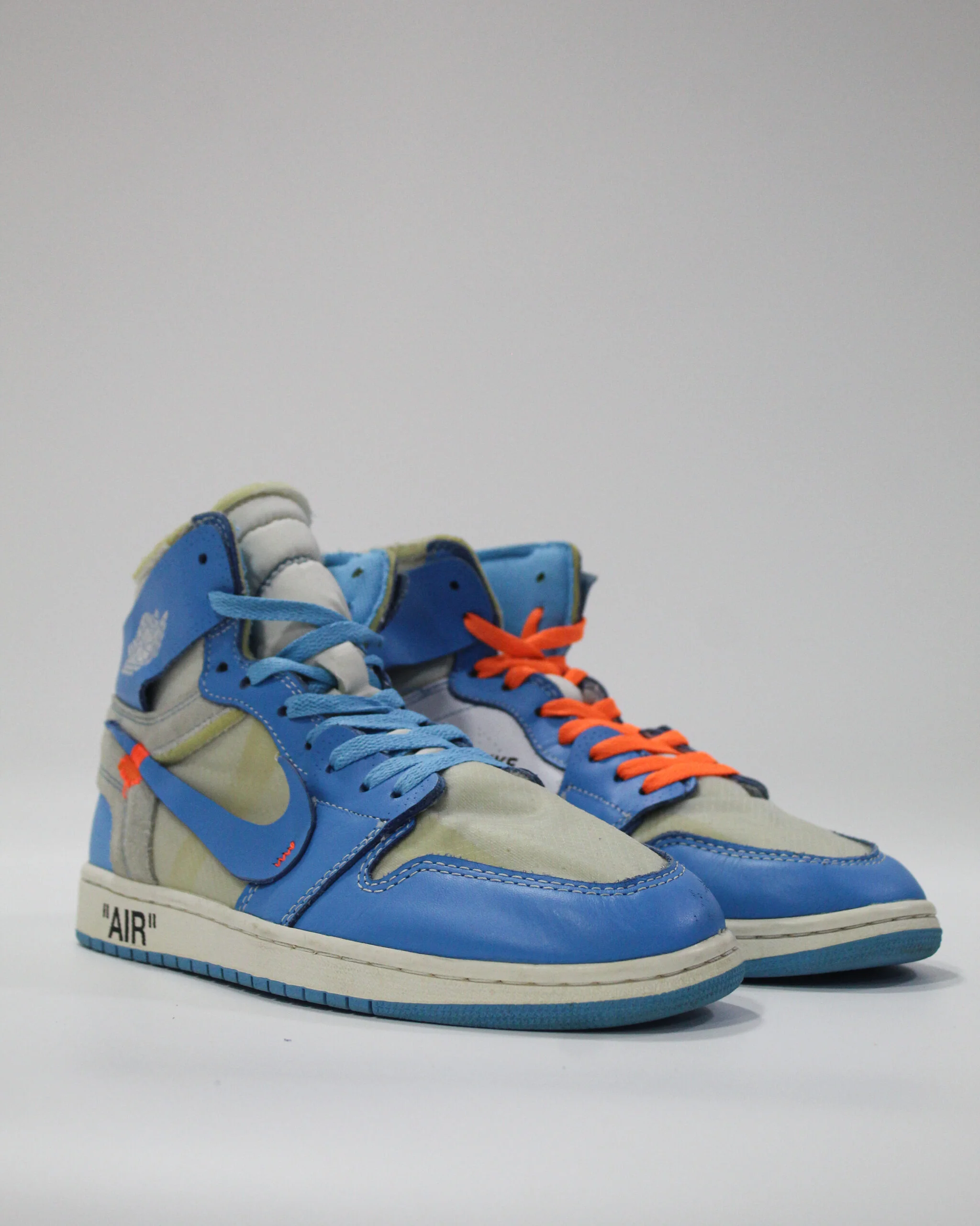 Nike Air Jordan 1 Retro High Off-white University blue
