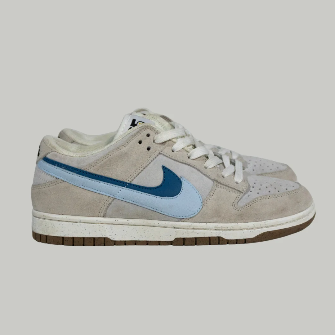 Nike Beige