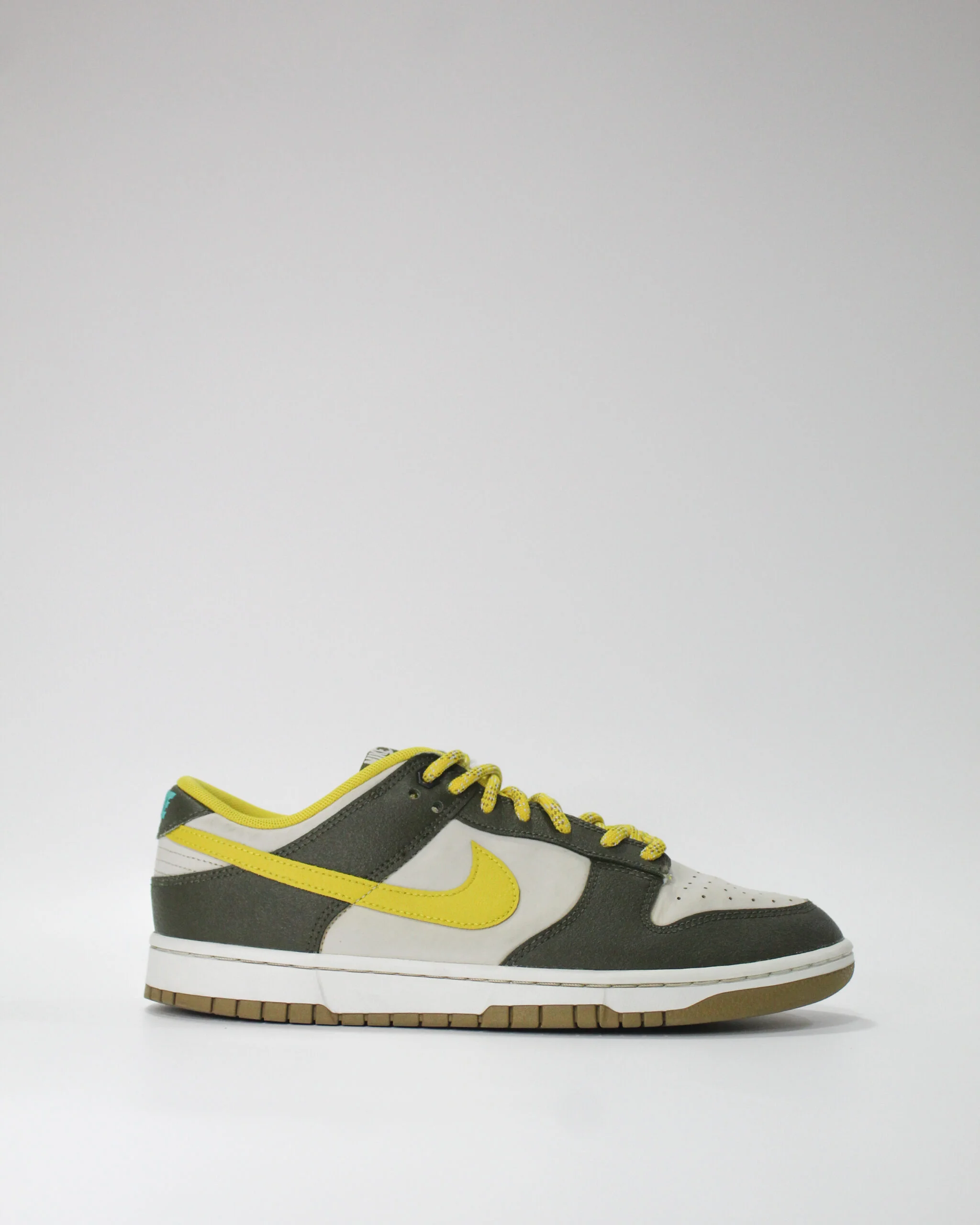 Nike Dunk Low Premium Cargo khaki vivid sulfur