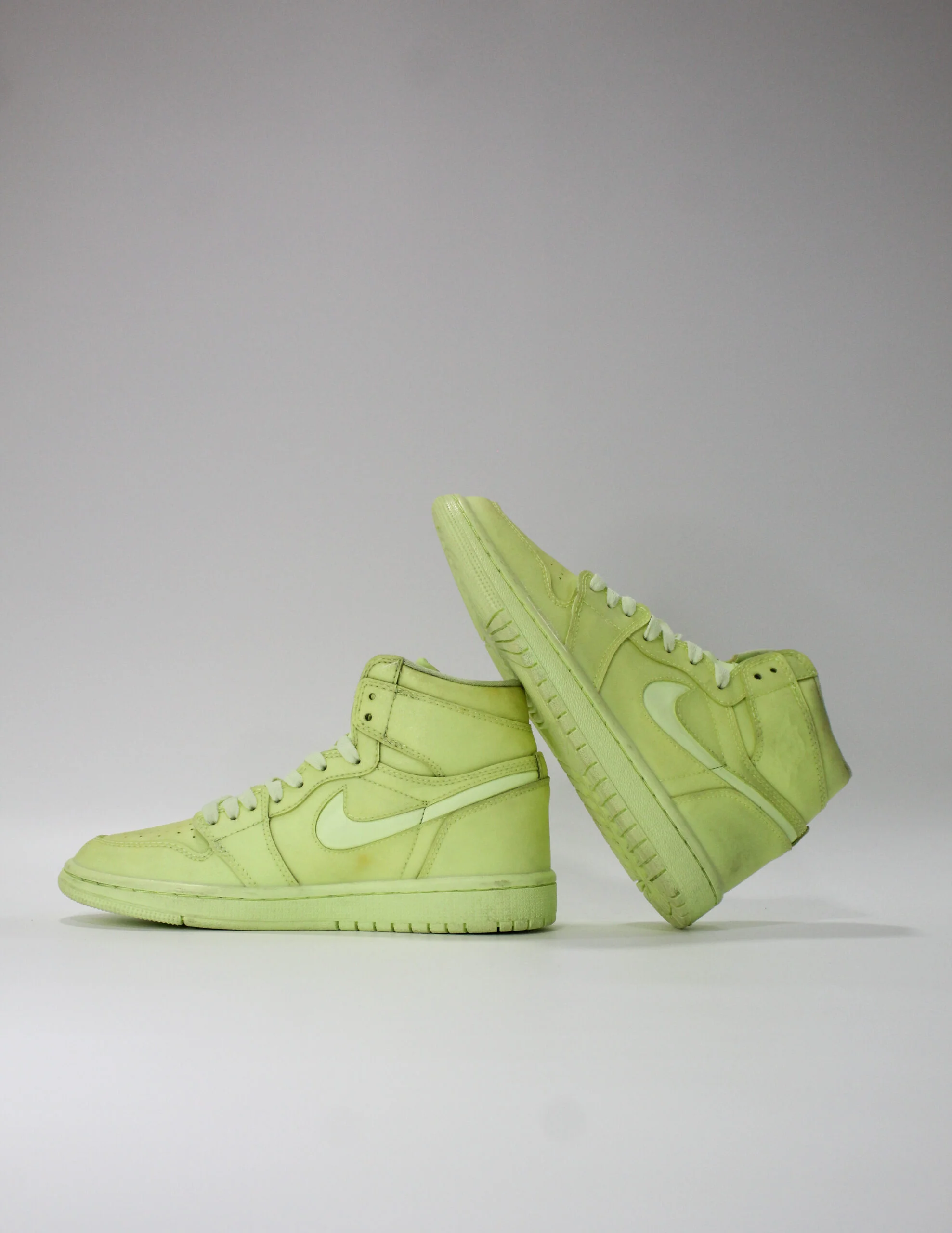 Nike Jordan 1 Retro High Balery Volt Mujer