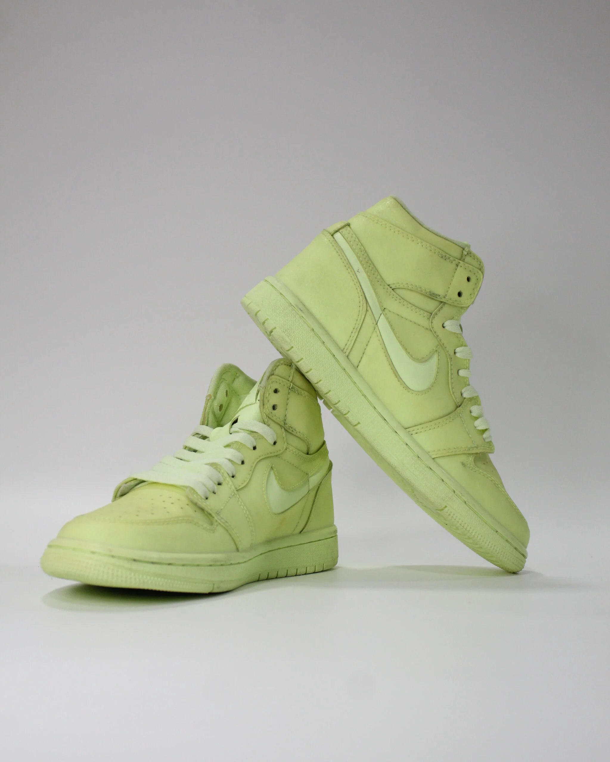 Nike Jordan 1 Retro High Balery Volt Mujer