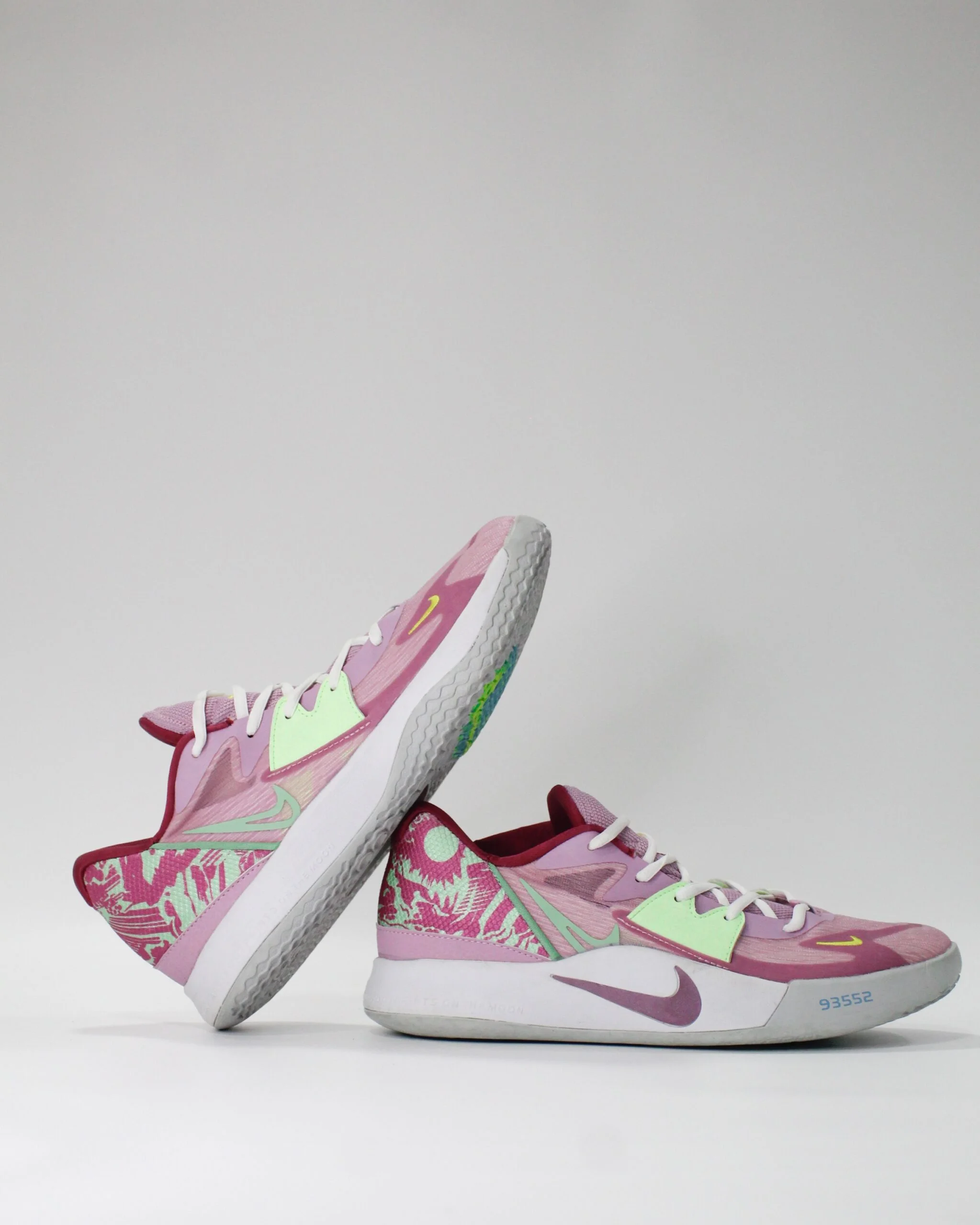 Nike Kyrie 5 Low Pink